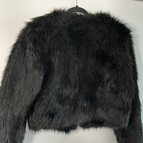 Faux fur jacket - Picture 2 of 2